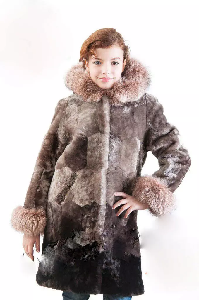 Pelsjakke for en jente (101 bilder): Barnas pelsjakker for en tenåringspike 12 år gammel, pelsjakke på jenter 1-3 år, 4-7 og 8-10 år 719_73