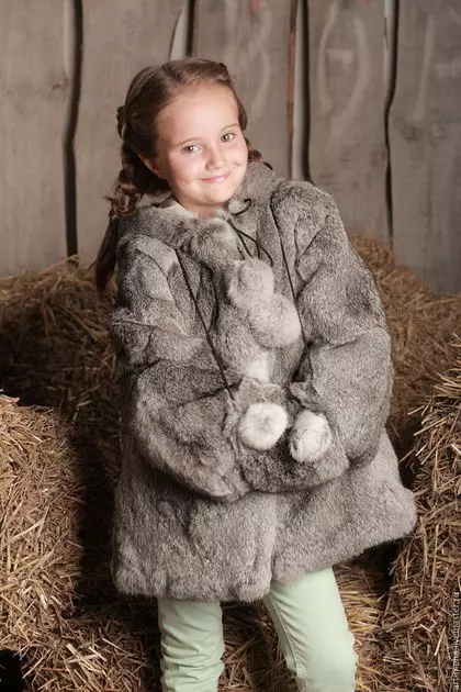 Pelsjakke for en jente (101 bilder): Barnas pelsjakker for en tenåringspike 12 år gammel, pelsjakke på jenter 1-3 år, 4-7 og 8-10 år 719_74