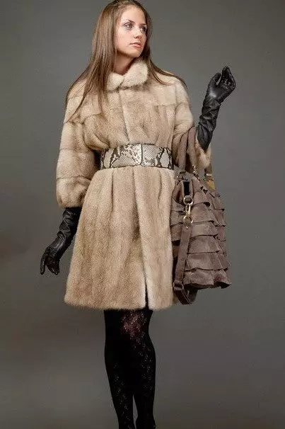 毛皮コート用ベルト（40写真）：革、インナーベルト、壊れた、黒、長い、広いベルト、サテン、ストレート 723_37