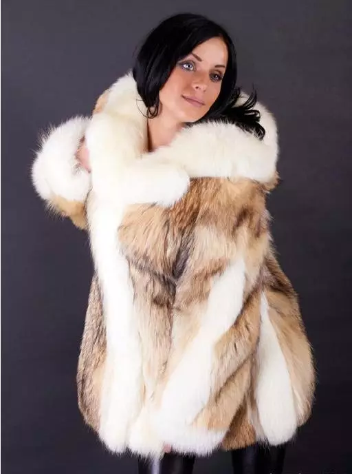 Wolf Fur Coat (60 foto's): Vroue se bontjas, van 'n steppe wolfbont, van rooi, swart, hoeveel koste, resensies 728_11