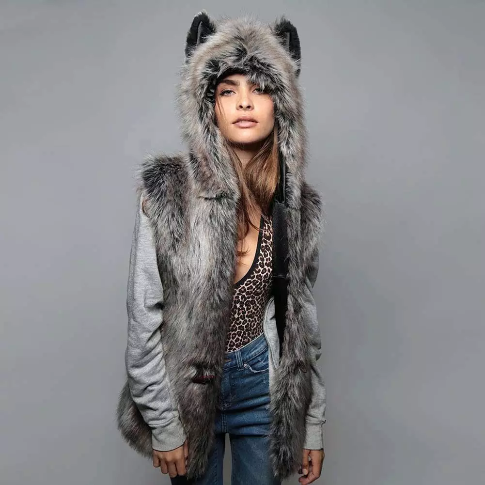 Wolf Bun kabát (60 fotó): Női szőrme kabát, egy sztyepp farkas szőről, piros, fekete, mennyi költségek, vélemények 728_26