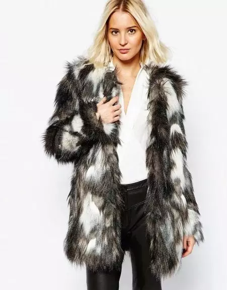 Wolf Fur Coat (60 foto's): Vroue se bontjas, van 'n steppe wolfbont, van rooi, swart, hoeveel koste, resensies 728_32