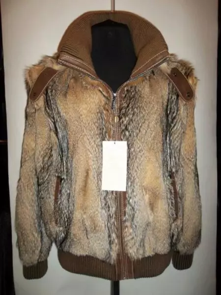 Wolf Bun kabát (60 fotó): Női szőrme kabát, egy sztyepp farkas szőről, piros, fekete, mennyi költségek, vélemények 728_49