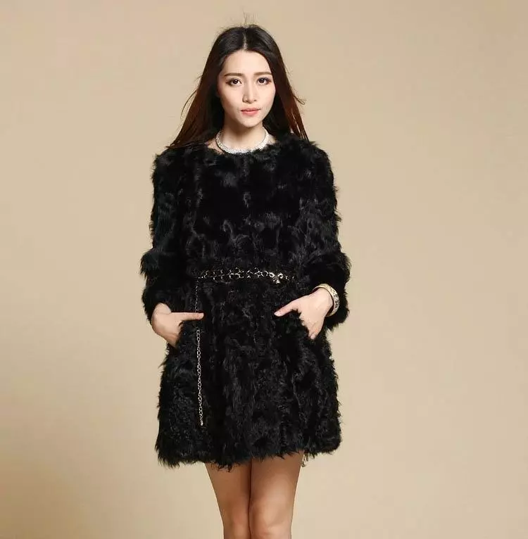 Kozlik fur coat (71 photos): from goat fur, from a mountain goat, with a hood, out of a condensed goat, how much costs, coat coat, reviews 730_13