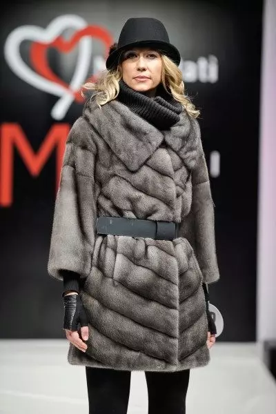 Italian fur coats (47 photos): Magkano ang, fur coat mula sa Mala Mati mula Italya, fur coat, review 731_2
