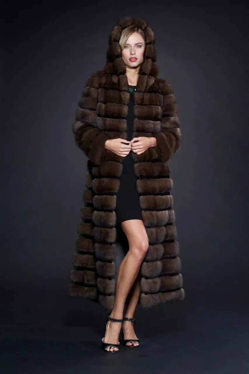 Italian fur coats (47 photos): how much is, fur coat from Mala Mati from Italy, fur coat, reviews 731_21