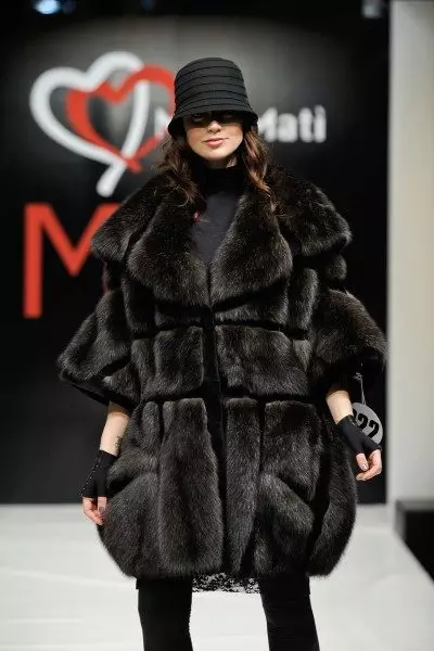 Manteaux de fourrure italiennes (47 photos): combien coûte, manteau de fourrure de Mala miatu d'Italie, manteau de fourrure, critiques 731_29