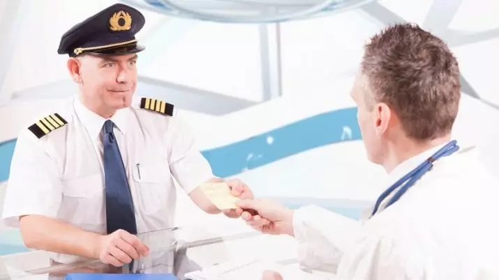 Piloti civilného letectva: Ako sa stať? Plat a školenie povolania pilota v Rusku, školských pilotov, profesie a nevýhody 7323_7