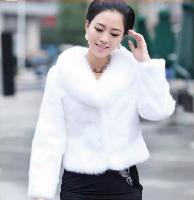 White Rabbit кожено палто (32 снимки): Сива, как да почистите 732_4