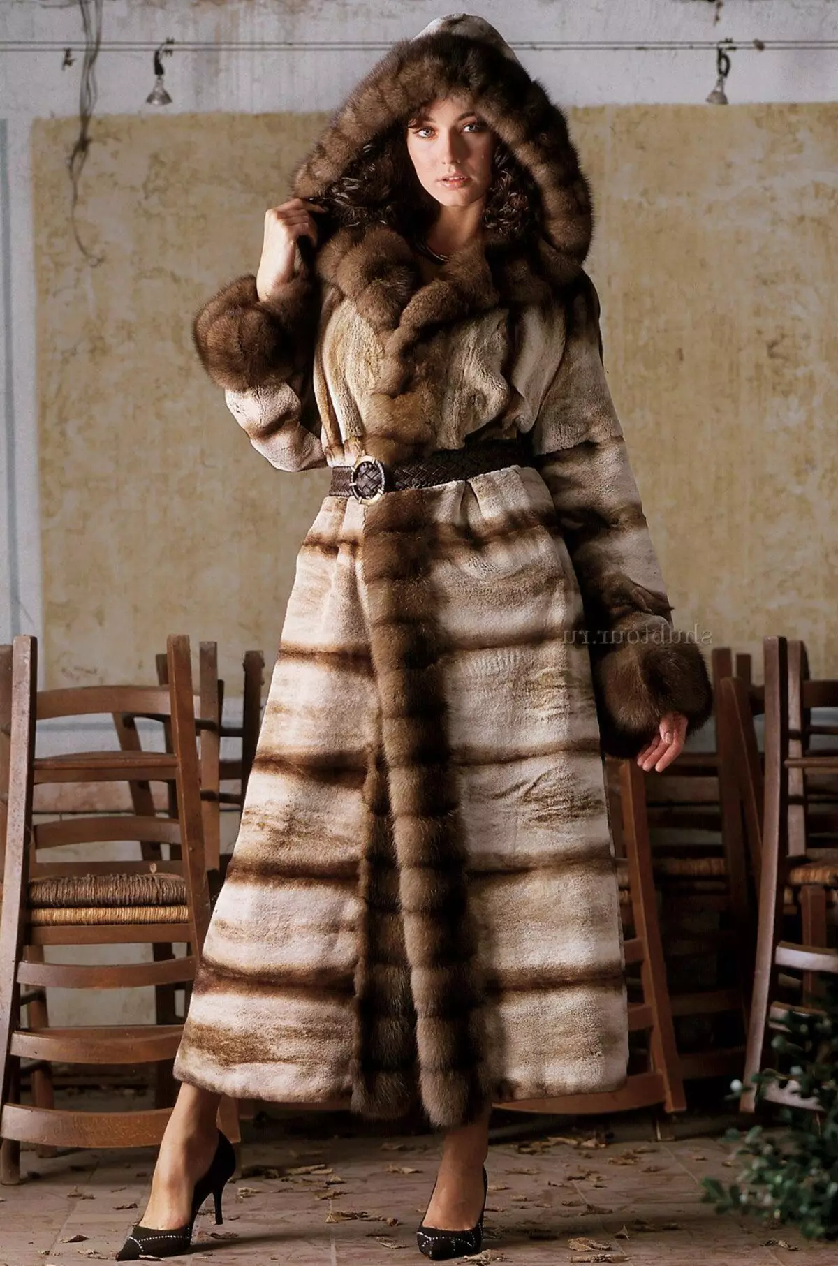 Mikä turkki takki on lämpimin (77 valokuva): Mitä turkis lämpimämpi, helpompi ja käytännöllinen, lämpimämpi: alastakki, takki tai turkki 734_2