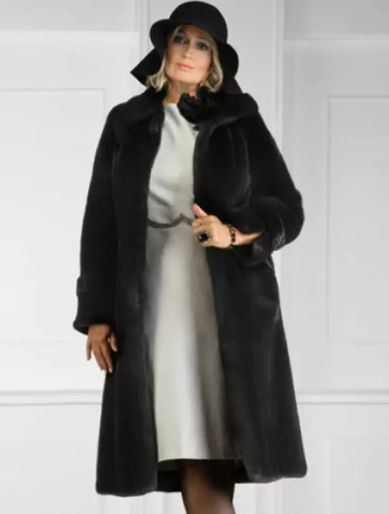 Designer Fur Coats (60 mga larawan): Mula sa Ruso at sikat na designer 735_27