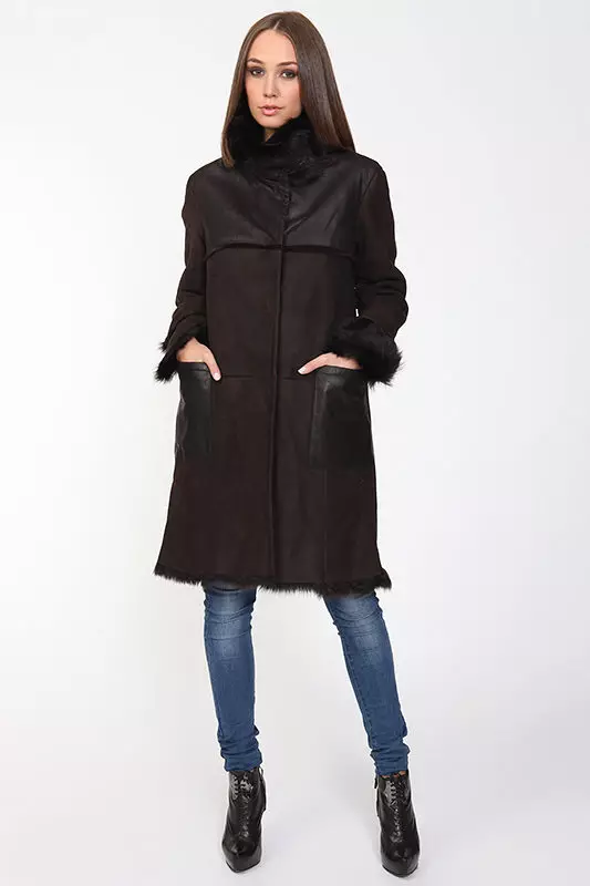 Blană de blană sau oi (137 fotografii): Ce este mai bun și acel încălzitor pentru hainele de iarnă - haine, jachete sau jachete în jos decât haina diferă de oi 738_103