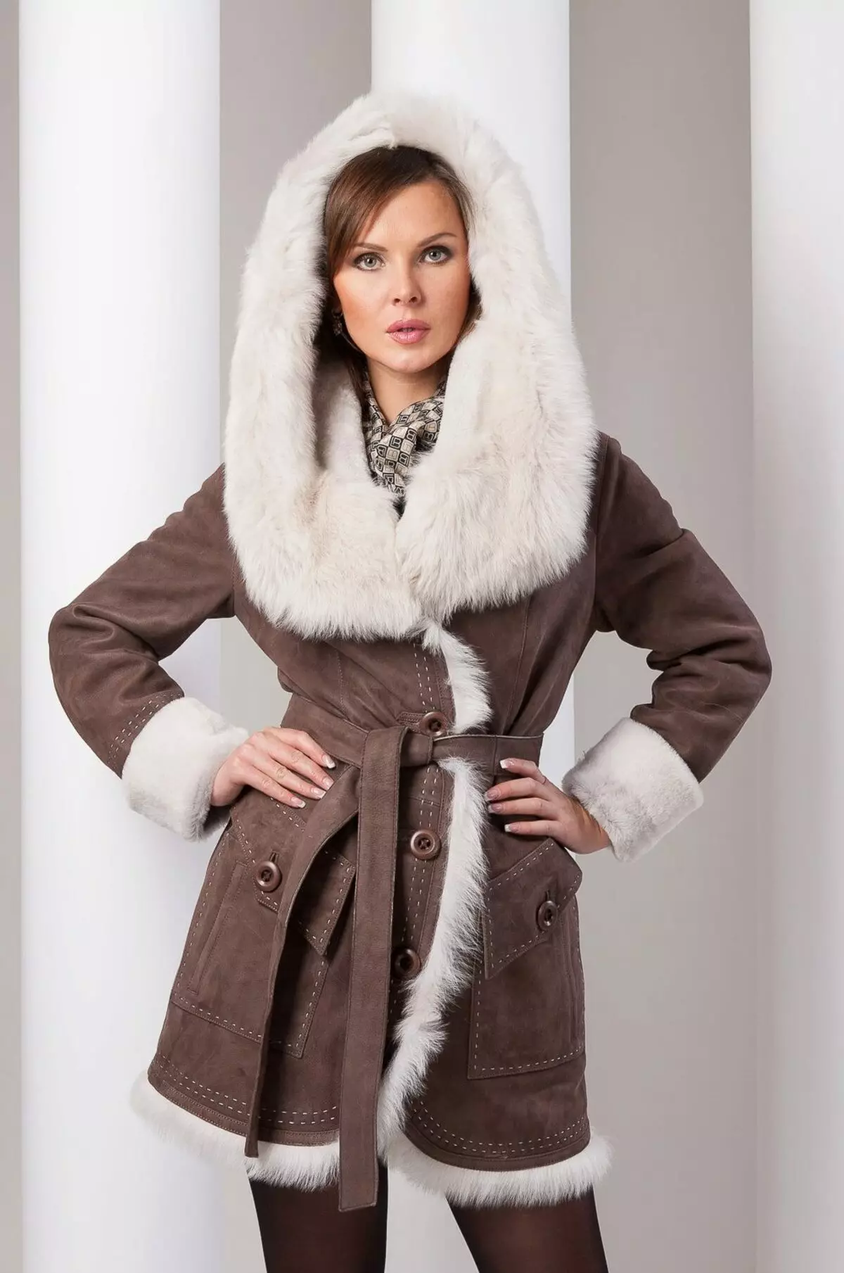 Fur takit tai lampaita (137 kuvaa): Mikä on parempi ja että lämpimämpi talvikarttoissa, takit, takit tai alastakit kuin takki eroaa lampaista 738_89