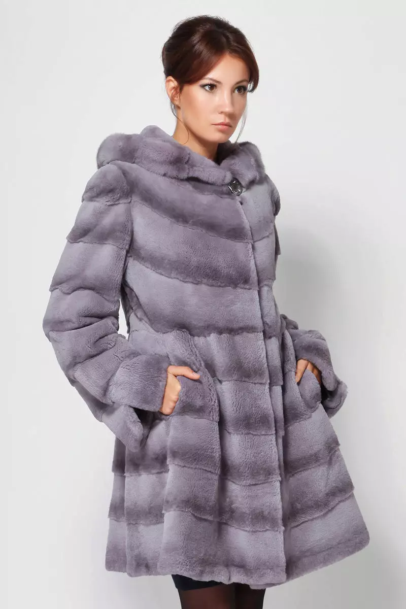 Kuneho Fur Coat 154 Larawan: Magkano ang Kuneho Fur Coat, mula sa isang Rabbit Fur Rex, Chinchilla Rabbit, Mga Review 740_13