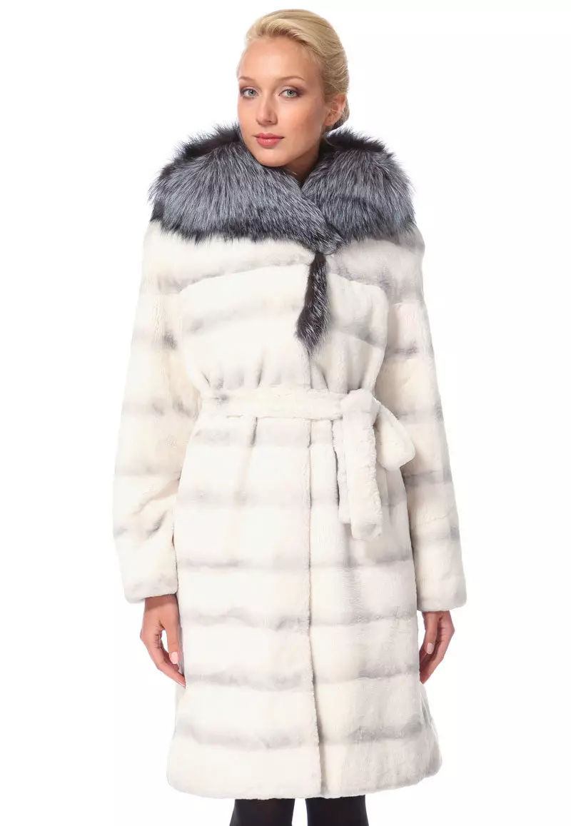 Kuneho Fur Coat 154 Larawan: Magkano ang Kuneho Fur Coat, mula sa isang Rabbit Fur Rex, Chinchilla Rabbit, Mga Review 740_22