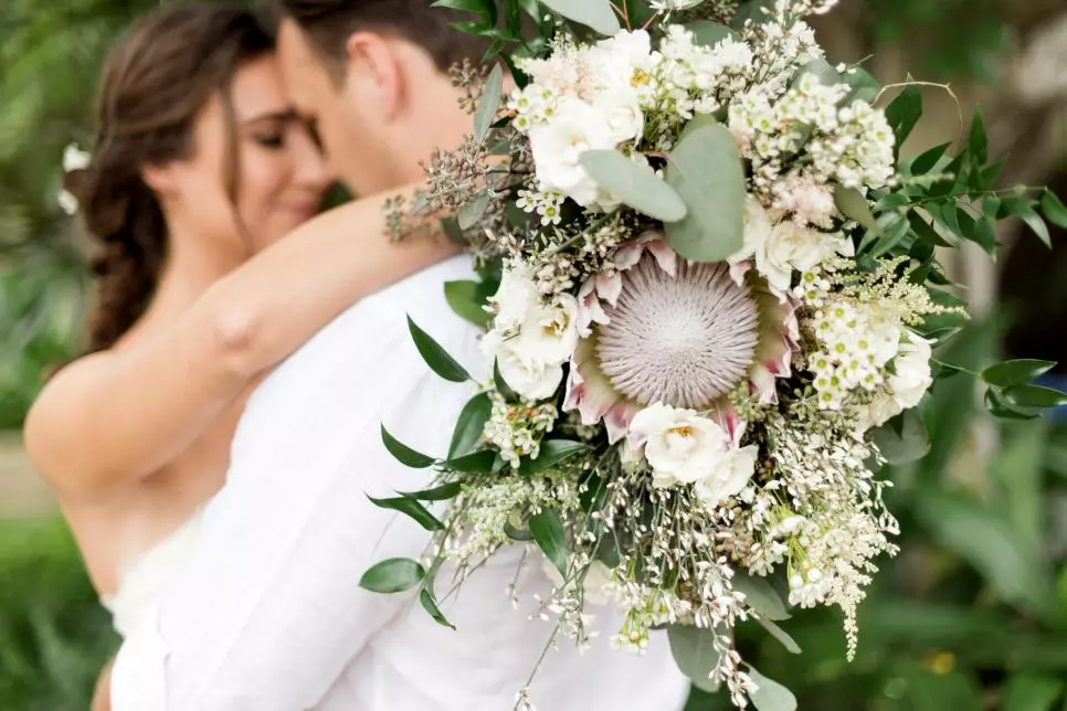 Svatební květinářství: Povinnosti květinářství Decorator pro svatbu, jak by mělo být vzdělání 7430_5