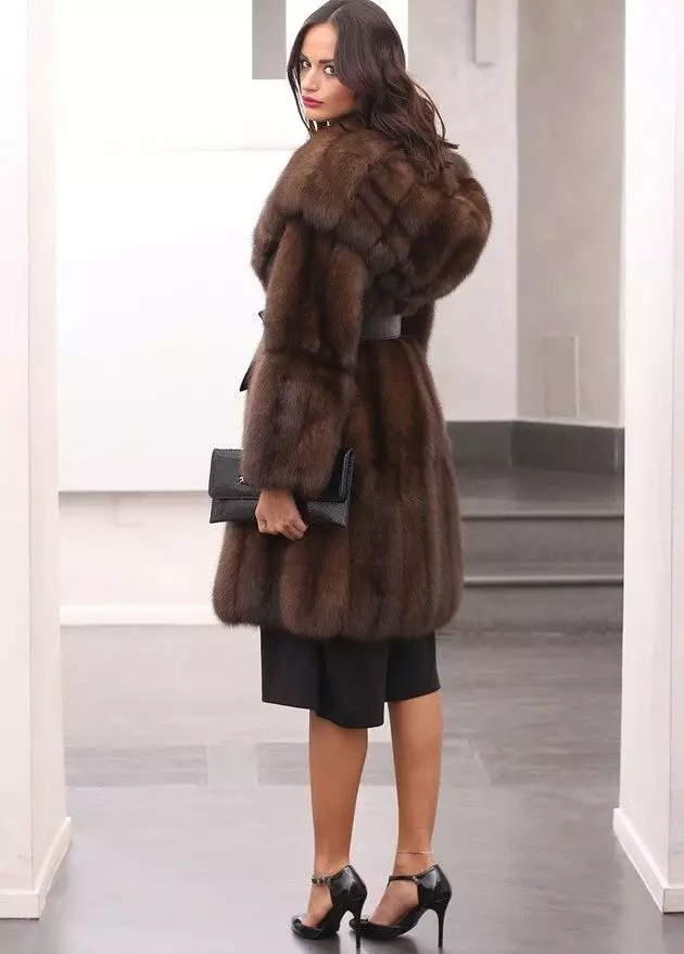 I-SAble fur coat (izithombe ezingama-73): malini ijazi loboya, ukubuyekezwa 754_29