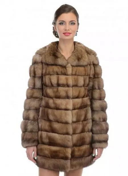 Sable Fur Coat (73 Valokuvat): Kuinka paljon on sovitettu turkki, arvostelut 754_43