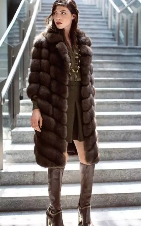 Sable Fur Coat (73 լուսանկար). Որքան է սոբուլային մորթյա վերարկու, ակնարկներ 754_72