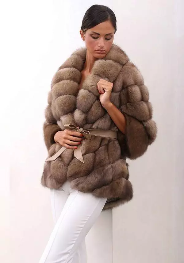 Sable Fur Coat (73 լուսանկար). Որքան է սոբուլային մորթյա վերարկու, ակնարկներ 754_8