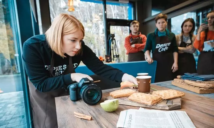 Food Stylist: Wat ass Ären Training? Wëssen fir Video Shooting a giess Reklammen 7555_5