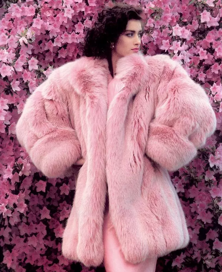 Розова крзно палто (49 фотографии): роза крзнени палта, момче Морозова, Регина Тодоренко, осврти 757_3