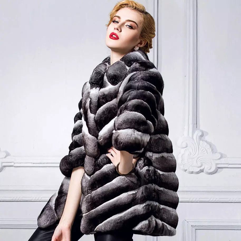 Shinchilla кожено палто (91 снимки): колко е бял, кафяв, нарязан, какво палто на чинчила, трикотаж, ревюта 759_5