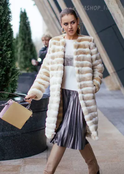Shinchilla γούνα παλτό (91 φωτογραφίες): Πόσο είναι, λευκό, καφέ, κομμένο, τι παλτό τσιντσιλά, πλεκτά, σχόλια 759_62