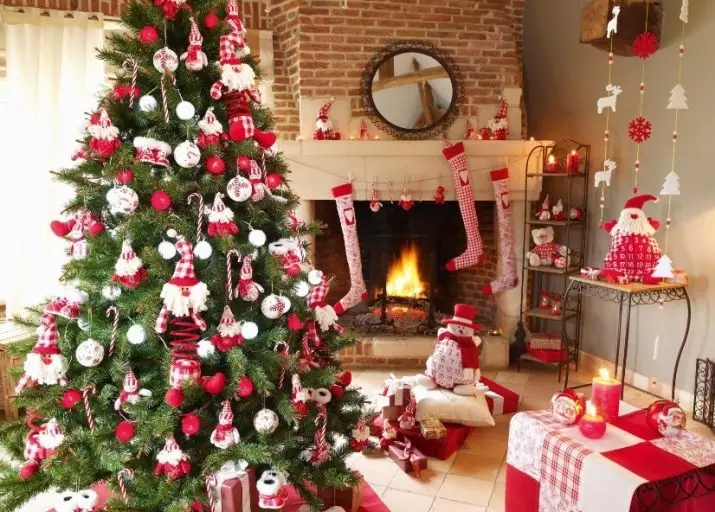 Ako zdobí vianočný strom s vencom? Ako správne a krásne obliekať to podľa schémy s žiariace elektrickej girlandami a ďalšie veniec? 7630_42