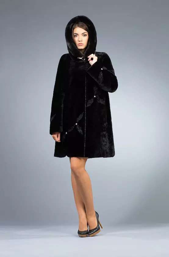 Pyatigorsky Coats de peles (79 fotos): Modelos de Nutria Fur Factory en Pyatigorsk, comentarios 764_40