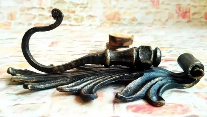 Souvenirs desgastados (36 fotos): herraduras artesanais e outros agasallos orixinais de metal 7706_29