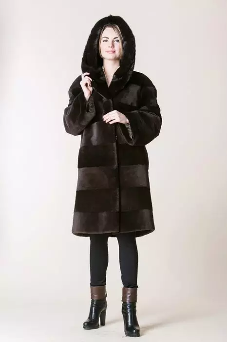 Foto de la capa de piel del castor 96: ¿Qué es un abrigo de piel de Bobrika, revisiones, cuánto costos? 770_62