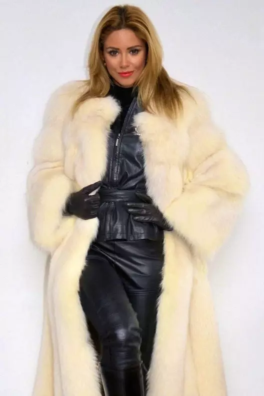Spring fur coat 2021 (108 photos): Sadz coat with hood, warm, Finnish, reviews 772_79