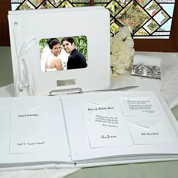 Grāmatu vēlmes par kāzām (39 fotogrāfijas): kā padarīt kāzu albumu no draugiem ar savām rokām? Lappušu un lapu reģistrācija skrejlapu tehnikā 7776_4