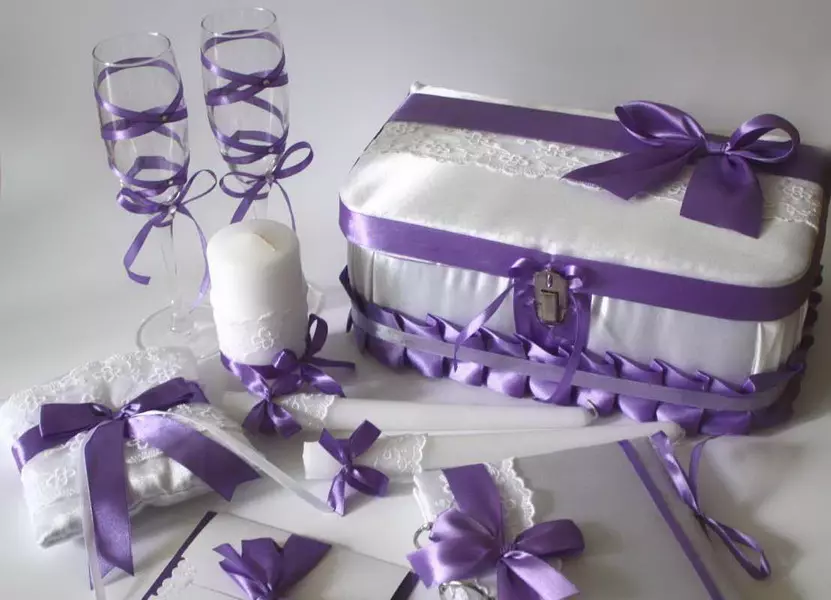 Lilac Wedding (55 slike): Dizajn proslava u bijelo-lila boje, ima je dress code za goste 7789_37