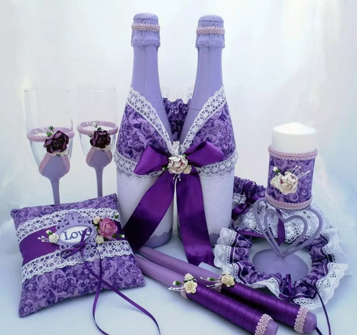 Lilac Wedding (55 şəkil): ağ yasəmən rəngli qeyd Design, qonaqlar üçün dress kod xüsusiyyətləri 7789_38