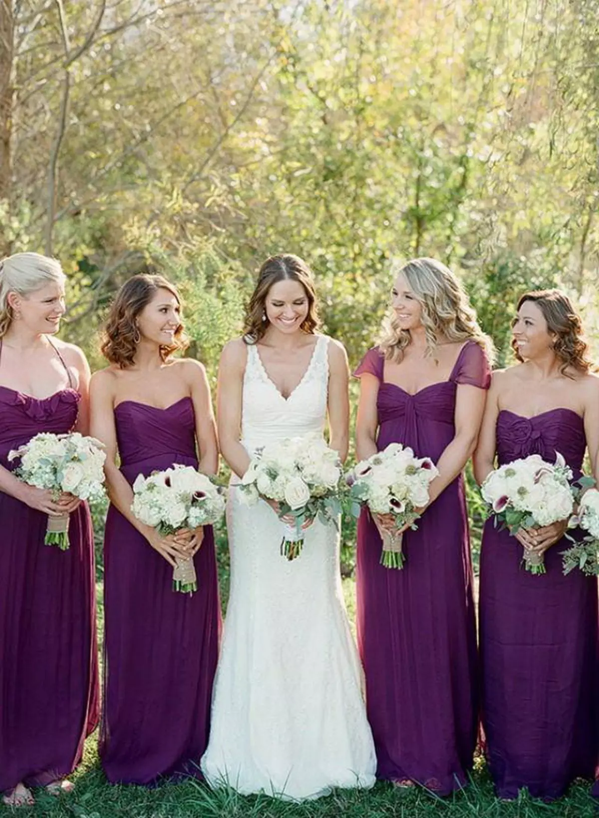 Lila esküvő (55 fotó): ünnepek tervezése fehér lila színekben, a vendégkód jellemzői 7789_47
