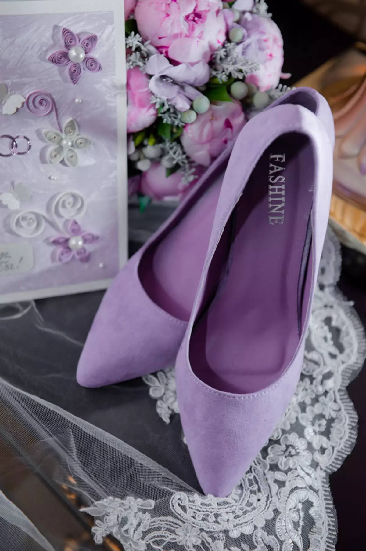 Lilac Wedding (55 slike): Dizajn proslava u bijelo-lila boje, ima je dress code za goste 7789_51