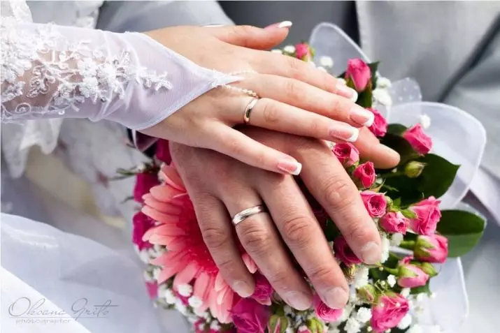 Hochzeitsschilder (28 Fotos): Aberglaube und Bräuche für die Braut und Bräutigam am Tag der Hochzeit, Tipps zur Wahl der Volksglauben 7791_17