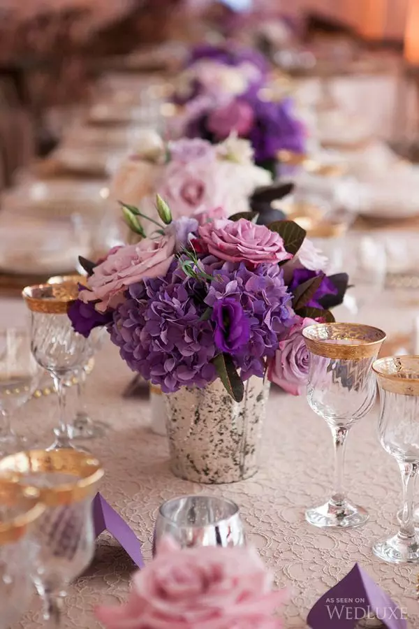 Purpura kāzas (60 fotogrāfijas): kāzu fona apdares idejas baltā violetā krāsā. Kāda ir piesātināta violeta tonis kāzās? 7792_22