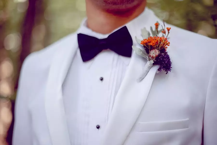 Đám cưới màu tím (60 ảnh): Những ý tưởng của trang trí nền đám cưới màu trắng tím. Một màu tím bão hòa trong đám cưới? 7792_37