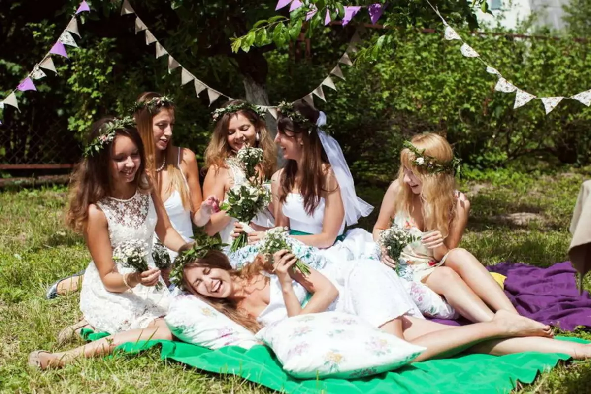 Idéias para a festa de solteira antes do casamento: surpresas originais para a noiva das namoradas. Como o evento gasta e o que é dado a ele? 7802_41