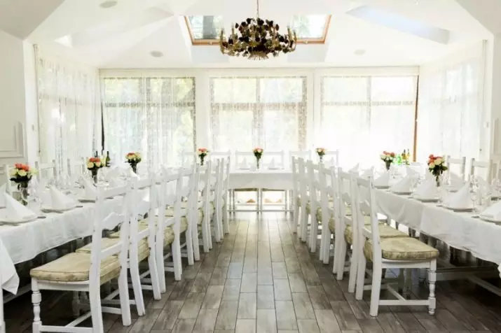 Hvordan til at dække bordet på indløsning af bruden derhjemme? 14 billeder Opskrifter og dekoration af bryllup retter og snacks til buffet 7804_11
