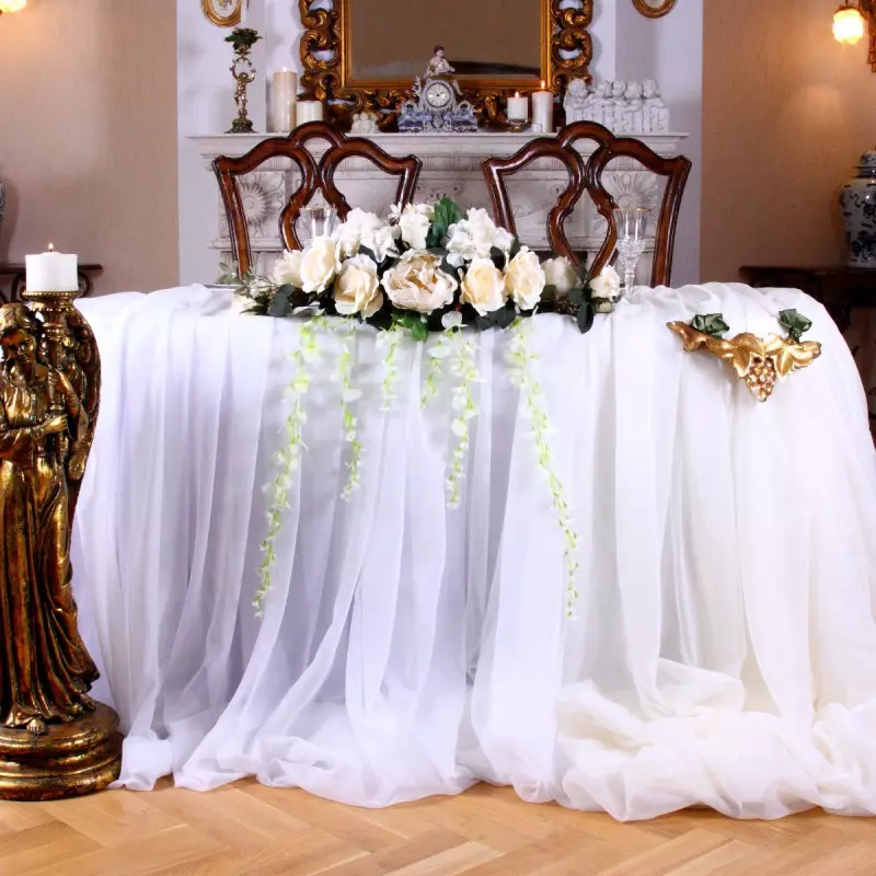 Hoe de tafel te dekken op de aflossing van de bruid thuis? 14 foto's Recepten en decoratie van huwelijksgerechten en snacks voor het buffet 7804_9