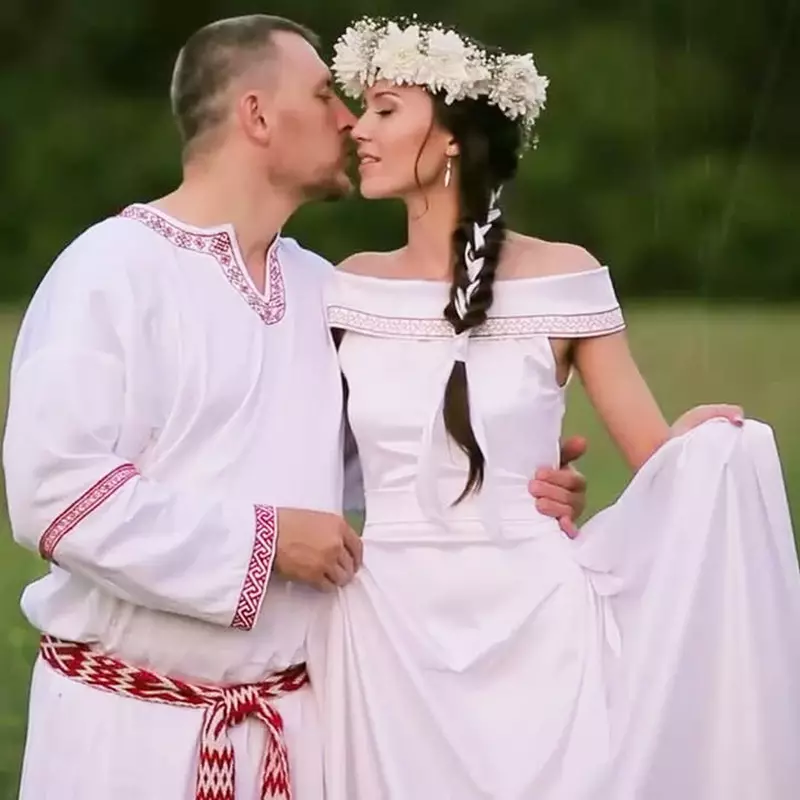 Wedding in style style (73 foto): Registrasi perayaan ing rakyat Rusia lan gaya slavonic lawas, nahan kawinan sing stylized ing musim panas lan mangsa 7844_38