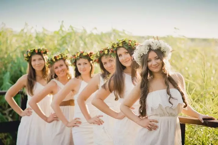 Wedding in style style (73 foto): Registrasi perayaan ing rakyat Rusia lan gaya slavonic lawas, nahan kawinan sing stylized ing musim panas lan mangsa 7844_66