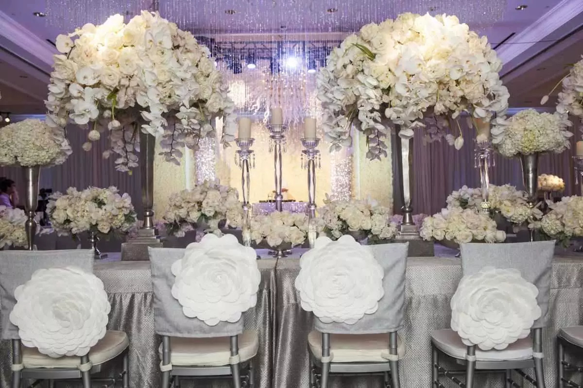 Wedding Hall Decoration (86 sary): Fisoratana anarana ny efitrano fanasana fampakaram-bady ao amin'ny fomba 