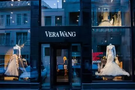 Sukienki Vera Wong (119 zdjęć): Wieczór, Dorywczo, Suknie Ślubne Vera Wang 7883_11