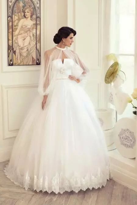 Lush сватбена рокля от колекция от уморен лукс Татяна Kaplun