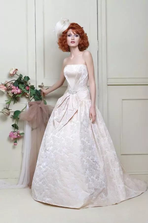 Robe de mariée luxuriant de la collection fleur extravagan